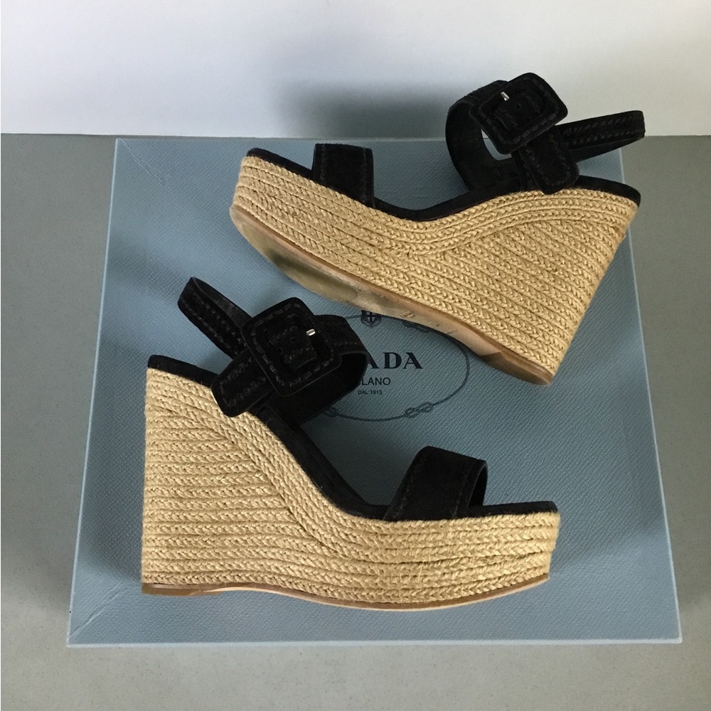 PRADA - Picture 5 of 16